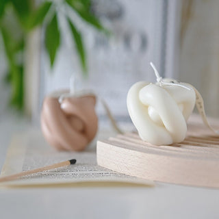 Knot Candle